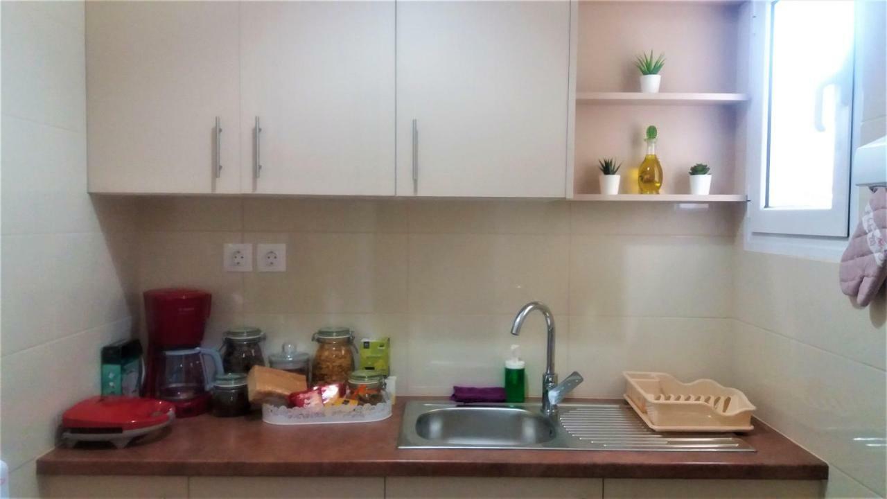 Crystal Home Near Airport Artemida  Esterno foto